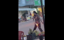 Không chỉ người Việt mới "đốt vía", nhiều nơi trên thế giới cũng có cách "xả xui" riêng