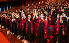 Thủ khoa duy nhất phát biểu trong lễ tốt nghiệp của trường ĐH Ngoại thương: 'Hãy làm một điều có ý nghĩa' thay vì 'hãy thành công'