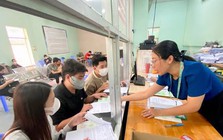 Ký hợp đồng với người đang hưởng trợ cấp thất nghiệp, báo tăng BHXH thế nào?