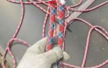 Nam công nhân làm việc ở tầng 30 bị người dân cắt phăng dây an toàn với lý do khó tin