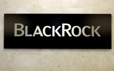 Gã khổng lồ BlackRock vừa "gom" hàng trăm tấn vàng bạc chỉ trong 1 ngày