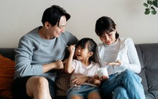 Muốn biết một đứa trẻ có hiếu hay không, không cần thử lòng, cứ nhìn 3 điều này là rõ