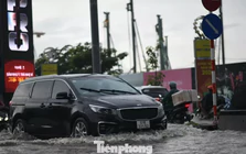 Trung tâm TPHCM ngập sâu