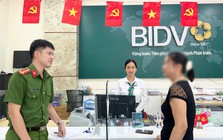 Người phụ nữ đến ngân hàng để chuyển khoản 25 triệu: Nhân viên BIDV không lập tức thực hiện yêu cầu mà báo ngay cho công an