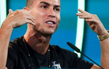 Ronaldo, 41 tuổi ở ĐT Bồ Đào Nha: "Tôi sẵn sàng ngồi ghế dự bị"