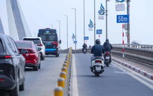 Sau cầu Nhật Tân, Hà Nội tính kẻ vạch khoảng cách trên 3 cầu lớn