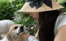 Nữ nghệ sĩ bỏ phố về quê: Đào đất, gieo hạt, bón phân, làm vườn... như nông dân thực thụ