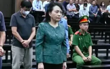 Cựu Bộ trưởng Nguyễn Thị Kim Tiến phải nằm viện, xin xét xử vắng mặt