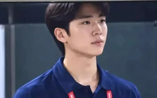 Phiên dịch viên Asiad quá đẹp trai khiến khán giả mất tập trung