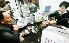 Gửi tiết kiệm 38 triệu đồng với lãi suất 9,15‰ rồi quên mất, 30 năm sau đi rút được ngân hàng thông báo: “Không thể tính được lãi”