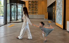 Hãy nhớ: Trẻ con không nghe lời giảng giải, chúng chỉ bắt chước cha mẹ
