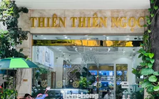 Tiệm kim cương mở cửa, khách bán chờ cả năm mới được nhận tiền
