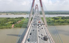 Lắp biển báo khoảng cách trên cầu Nhật Tân không phải nhằm mục đích xử phạt