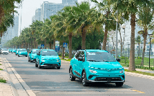 Tỷ phú Phạm Nhật Vượng và cú hích chấn động ngành taxi: Cứ 10 xe có hơn 7 xe chạy điện