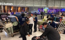 Một hãng hàng không lao đao giữa đợt ngập Bangkok, khách chờ hành lý suốt 2 ngày