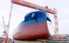 Bàn giao tàu chở hàng 65.000 tấn, dài 200m lớn nhất từ trước tới nay do người Việt thực hiện, từng được tạp chí quốc tế khen ngợi: Hòa Phát đã đặt một chiếc tương đương