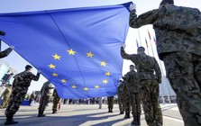 EU dỡ bỏ lệnh phong tỏa Quỹ Hòa bình châu Âu để viện trợ quân sự cho Ukraine