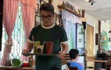 Quán cà phê của Đàm Vĩnh Hưng liên tiếp bị đánh giá 1 sao: Chuyện gì đang xảy ra?