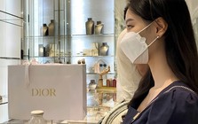 Ôm khoản nợ 618 triệu đồng vì ham mua sắm