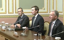 Mỹ thúc đẩy đàm phán hòa bình Ukraine sau chuyến thăm Nga