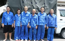 Khởi tố 6 bị can trong đường dây làm giả hồ sơ bán "xe ngân"