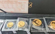 Bán vàng được 471 triệu đồng, nghiên cứu sinh vừa nhận tiền thì tất cả tài khoản ngân hàng bị đóng băng