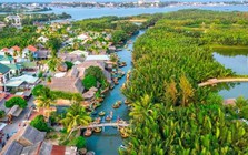 Việt Nam có 1 ngôi làng ví như "miền Tây thu nhỏ" được Forbes vinh danh: Hút khách thử "cảm giác mạnh", đang được đề cử Làng du lịch tốt nhất thế giới