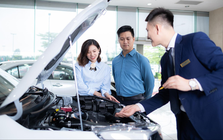 Phía sau cuộc đua ô tô giảm giá cả trăm triệu