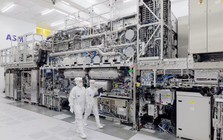 TSMC, Samsung, Intel 'đặt cược' tương lai vào một cỗ máy nặng 150 tấn, giá tương đương một chiếc Boeing 777