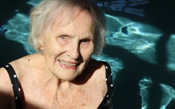 Không phải chạy bộ, cụ bà thọ 107 tuổi nhờ 1 bộ môn trị bách bệnh, giúp hạ đường huyết hiệu quả