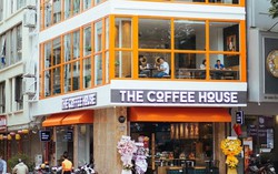 Chủ quản chuỗi The Coffee House bị phạt vì vi phạm liên quan đến trái phiếu