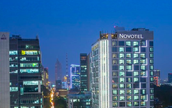 Chủ khách sạn Novotel Saigon Centre báo lãi trở lại sau 2 năm lỗ nặng, còn nợ trái phiếu 3.000 tỷ đồng 