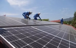 Lắp điện mặt trời mái nhà không báo cáo có thể bị phạt tới 20 triệu đồng