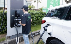Grab bắt tay với doanh nghiệp cung cấp giải pháp sạc xe điện, tham vọng mở rộng mạng lưới trạm sạc và đổi pin tại Việt Nam