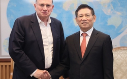 Phó Thủ tướng Hồ Đức Phớc tiếp ông Mark Tucker, Chủ tịch Tập đoàn AIA