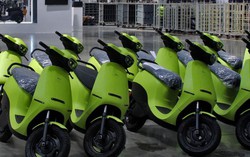 Rắc rối lớn bên trong startup xe điện 3 tỷ USD của Ấn Độ: Lỗ 65 triệu USD, doanh số giảm 60%, khách hàng khiếu nại dịch vụ kém