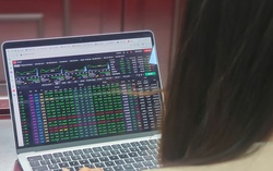 AI NEWS - Nền tảng tin tức chứng khoán