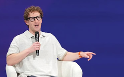 Mark Zuckerberg khơi mào cuộc chiến công nghệ lớn nhất thế kỷ bằng ‘Biệt đội Avengers’: 3 thiên tài được ‘mua’ với giá khoảng 16 tỷ USD, mục tiêu lật đổ ChatGPT