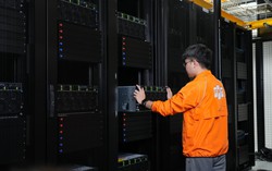 FPT hé lộ tham vọng phát triển 3 nhà máy AI trên toàn cầu, đưa Việt Nam trở thành quốc gia dẫn đầu khu vực về hạ tầng tính toán AI FPT hé lộ tham vọng phát triển 3 nhà máy AI trên toàn cầu, đưa Việt Nam trở thành quốc gia dẫn đầu khu vực về hạ tầng tính toán AI