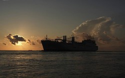 Mỹ thả các thủy thủ Nga từ tàu Mariner bị bắt giữ