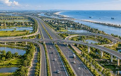 Một tuyến đại lộ được quy hoạch rộng gấp 4 đường băng sân bay, nối thẳng thành phố giàu nhất miền Bắc ra biển, rút ngắn thời gian di chuyển không quá 1 giờ