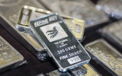 Quỹ bạc bán ra hơn trăm tấn khi giá lên cao nhất trong 1 tháng