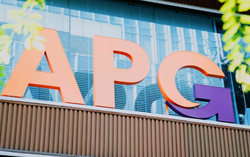Mã APG giảm sàn 5 phiên liên tiếp, Chứng khoán APG giải trình gì?