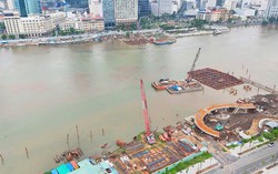 “Lá dừa nước” khổng lồ gần 1.000 tỷ đồng dần hiện ra giữa sông Sài Gòn, dự kiến đưa vào sử dụng dịp Quốc Khánh 2/9