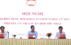 Cử tri Cần Giờ "nóng" chuyện nước sạch, đất đai