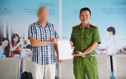 Tài khoản phát sinh giao dịch 499.999.999 đồng, thiếu tá công an lập tức liên hệ người phụ nữ SN 1978