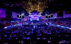 Bùng nổ ra mắt Festival Island, hé mở tương lai một "Downtown không ngủ" của Nha Trang