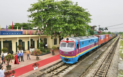 Tuyến đường sắt dài 390km đi qua 6 tỉnh thành, vốn đầu tư hơn 200.000 tỷ đồng nhận chỉ đạo "nóng"
