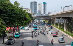 Tuyến đường huyết mạch phía Tây Hà Nội khoác diện mạo mới sau khi dỡ lô cốt