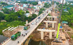 Lộ diện trụ cầu Mai Lĩnh mới sau gần 1 năm thi công